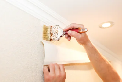 Pose de papier peint à Loulle — revêtements muraux et toiles de verre